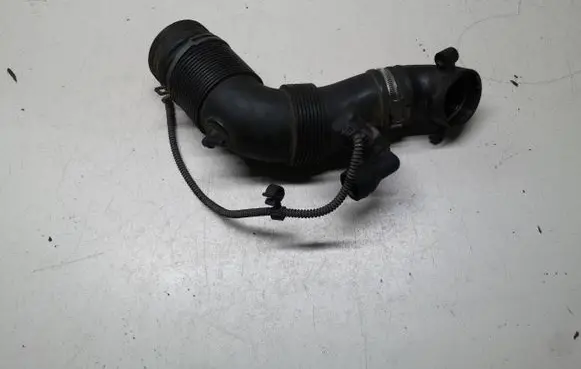 Skoda Fabia Mk2 (5J) Air intake duct part 6R0129654D 446349