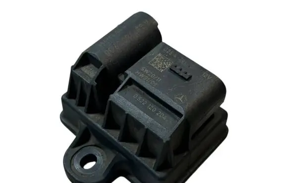 Mercedes-Benz Sprinter W906 Glow plug pre-heat relay A6519000900