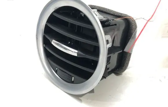 Opel Adam Rear air vent grill 13363313