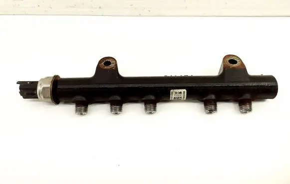 Citroen DS4 Fuel main line pipe 9684753080 968475308002