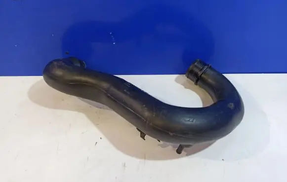 Volvo XC70 Intercooler hose/pipe 9155882
