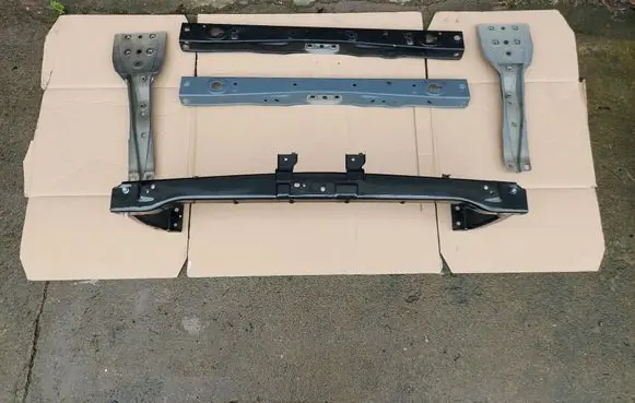 Mitsubishi L200 Radiator support slam panel