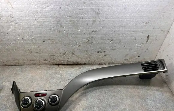 Subaru Forester SH Climate control unit 72311SC060 00215CA T1007170DC