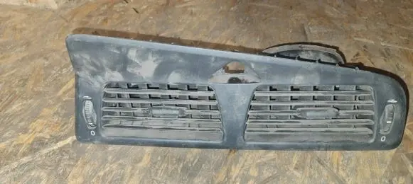 Volvo V70 Dash center air vent grill 3409374