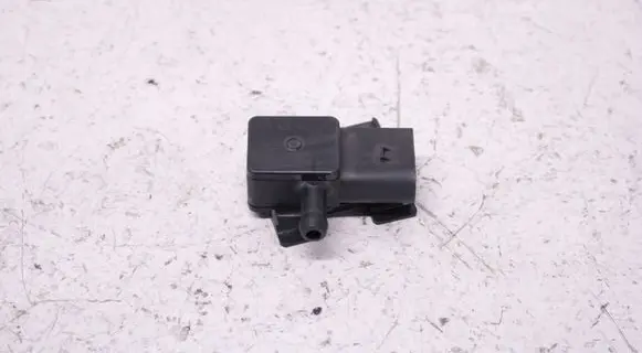 BMW 5 E60 E61 Exhaust gas pressure sensor 7805152 1180