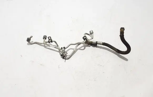 Mercedes-Benz AMG GT 4 x290 w290 Fuel injector supply line/pipe A2560700132