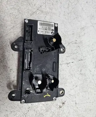 BMW 7 E65 E66 Power management control unit 6935431 8ES00827005 13585204