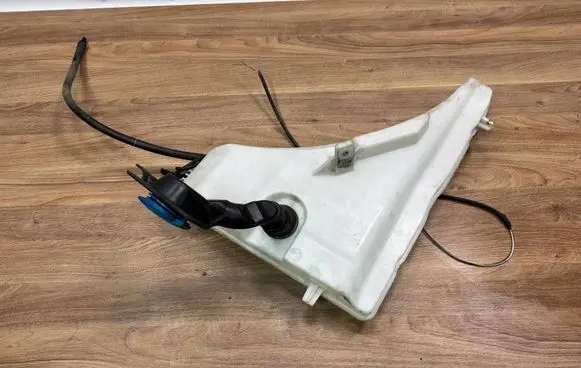 Audi Q7 4M Windshield washer fluid reservoir/tank 4M0955453G