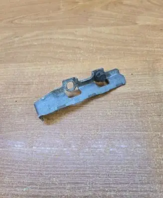 Battery bracket