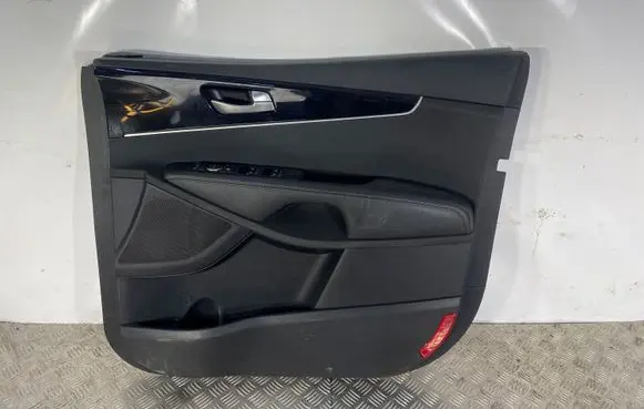 KIA Sorento Front door card panel trim
