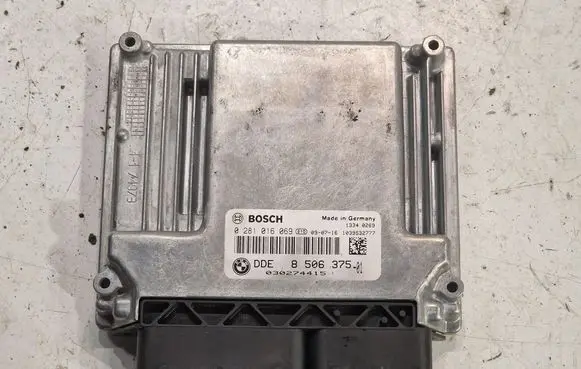 BMW 1 E81 E87 Engine control unit/module 850637501 0281016069 030274415