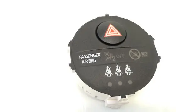 Toyota Yaris Hazard light switch 839500D100