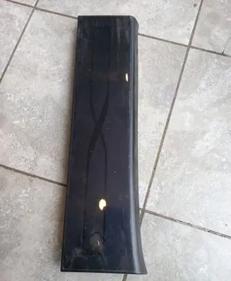 Tesla Model X Side skirt front trim 105318900F
