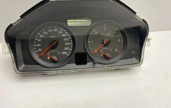 Volvo V50 Speedometer (instrument cluster) 30765310 0064973 36000197