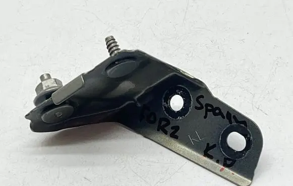 Subaru Forester SL Fender mounting bracket
