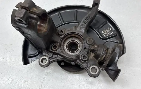 Volkswagen Caddy Front wheel hub 1K0611842D