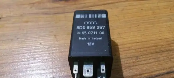 Audi A6 S6 C4 4A Other relay 8d0959257 05071100
