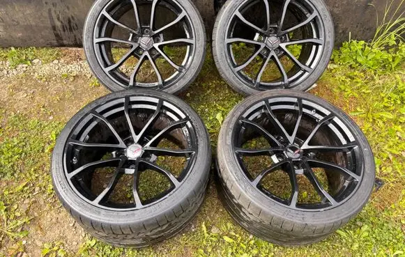 Chevrolet Corvette C7 R20 alloy rim 9598728