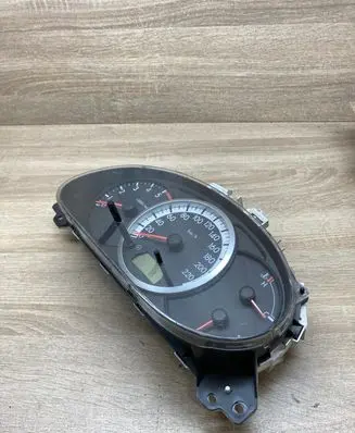 Mazda 5 Speedometer (instrument cluster) CGCC79D