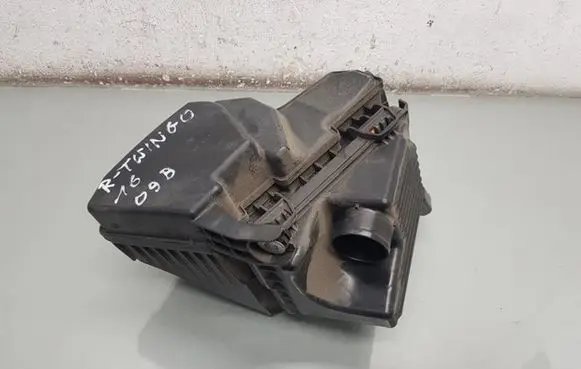 Renault Twingo III Air filter box 165003255R