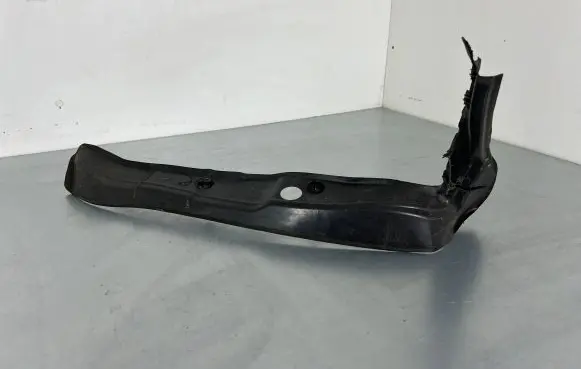 Audi A7 S7 4G Fender end trim 4G8821111A
