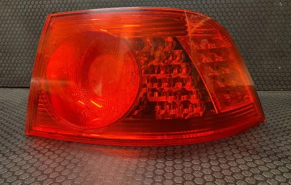 Volkswagen Phaeton Rear/tail lights