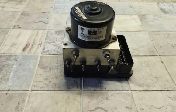 Nissan Murano Z50 ABS Pump 00008277D0 47660CB670 03016102015015941C4010