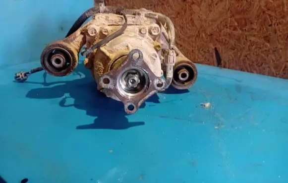 Nissan X-Trail T30 Rear differential