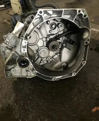 Dacia Duster II Manual 6 speed gearbox 320105827R