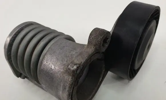 Volvo C70 Timing belt tensioner 30650957
