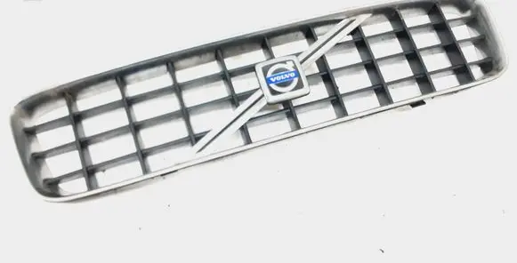 Volvo XC90 Front bumper upper radiator grill 8620641