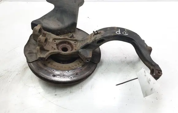 Volkswagen Phaeton Front wheel hub spindle knuckle