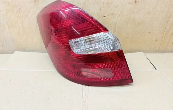 Skoda Fabia Mk2 (5J) Rear/tail lights 086651914LF 0812