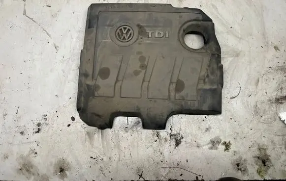 Volkswagen Golf VI Engine cover (trim) 03L103925B