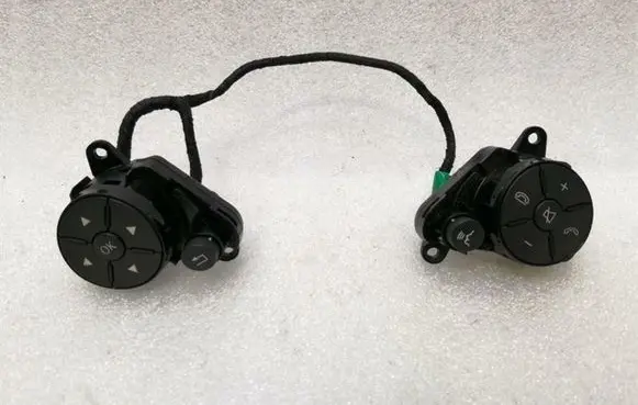 Mercedes-Benz S W221 Steering wheel buttons/switches A2218215851 A2218215751