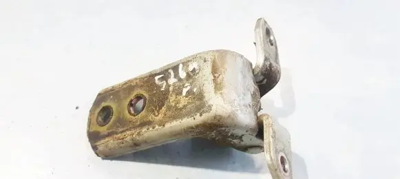 Suzuki Grand Vitara II Front door upper hinge