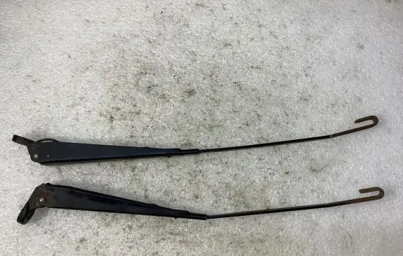 BMW 3 E30 Front wiper blade arm
