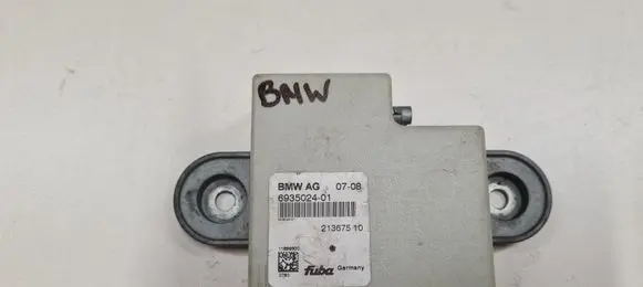 BMW 5 E60 E61 Antenna control unit 693502401 21367510