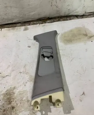BMW 3 E46 (B) pillar trim (top) 8193780