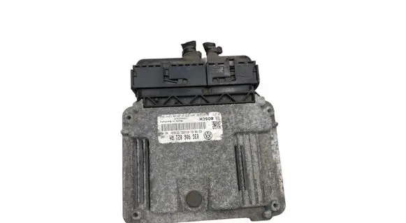 Skoda Octavia Mk2 (1Z) Engine control unit/module 03G906021RH 03G906021AB 0281014136