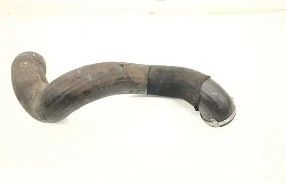 Intercooler hose/pipe
