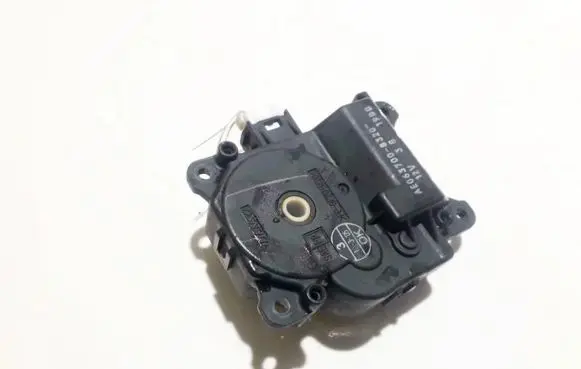 Toyota RAV 4 (XA20) Air flap motor/actuator ae0637008320 12v3g1900