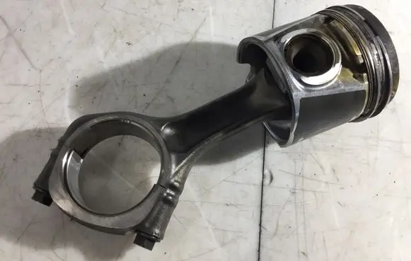 Iveco Daily 35 - 40.10 Piston with connecting rod 2320347