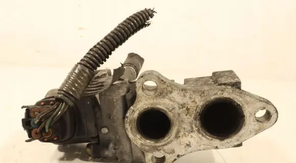 Toyota Avensis T250 EGR valve 2562027090