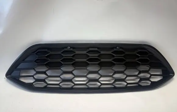 Front bumper upper radiator grill