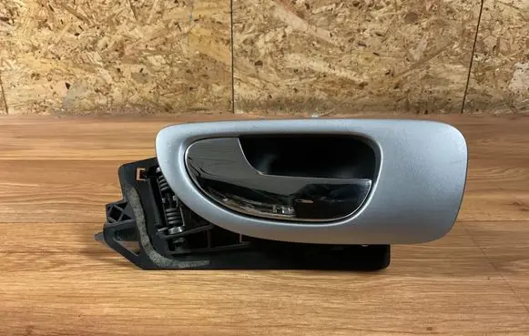 Peugeot 307 CC Front door interior handle 9643604577