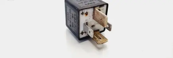 Audi A4 S4 B5 8D Other relay 443951253J
