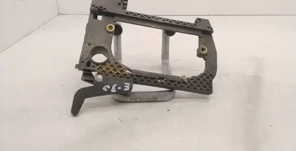 Front door exterior handle/bracket