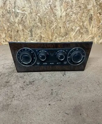 Mercedes-Benz C W203 Climate control unit A2038301785 9140010525