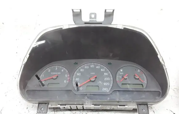 Volvo S40, V40 Speedometer (instrument cluster) 30889706